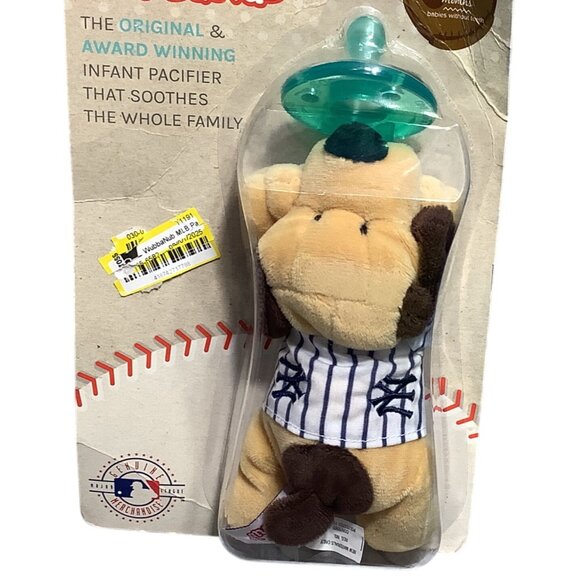 WubbaNub Infant Pacifier With NY Yankees Plush Baseball Dog Soothes 6-6 Months - Picture 5 of 5
